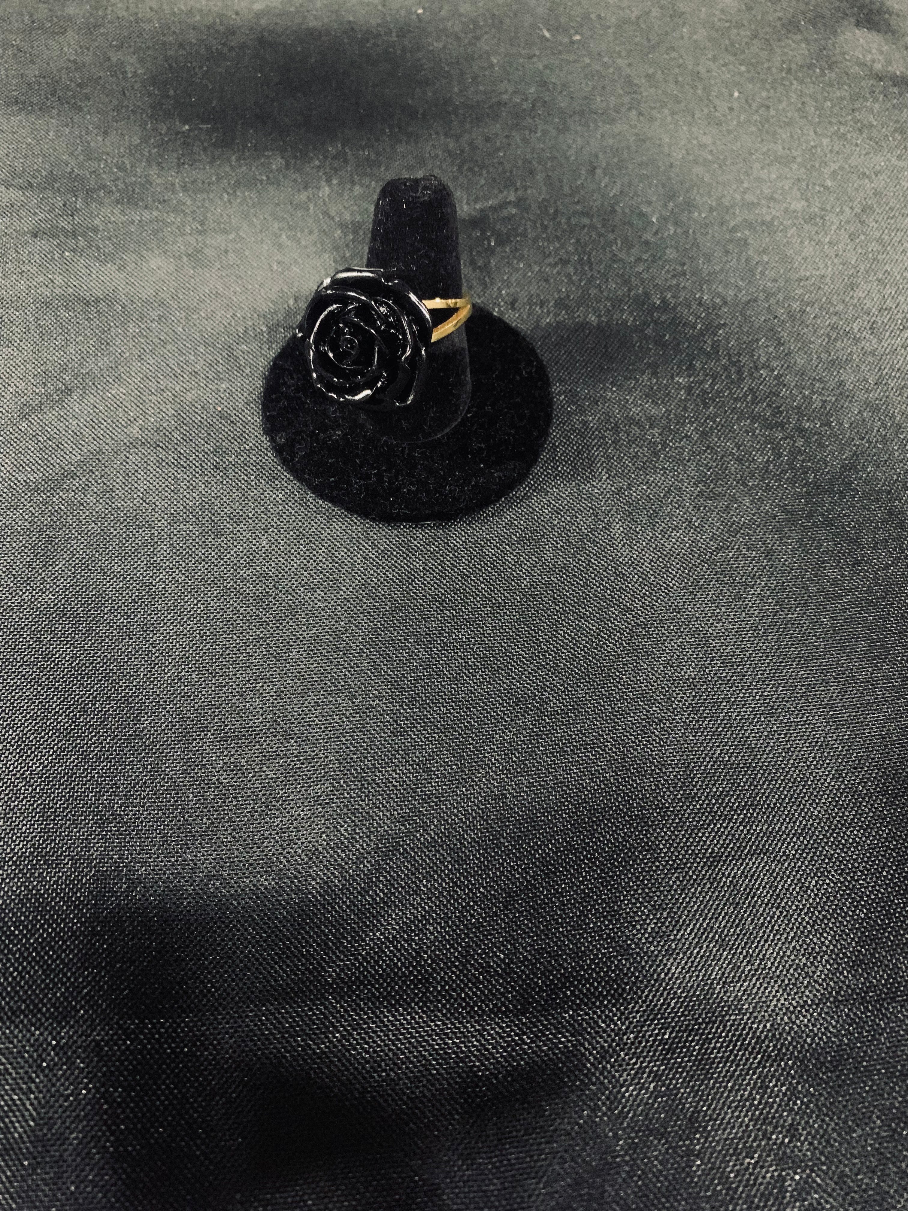Rose Ring Gold-Black