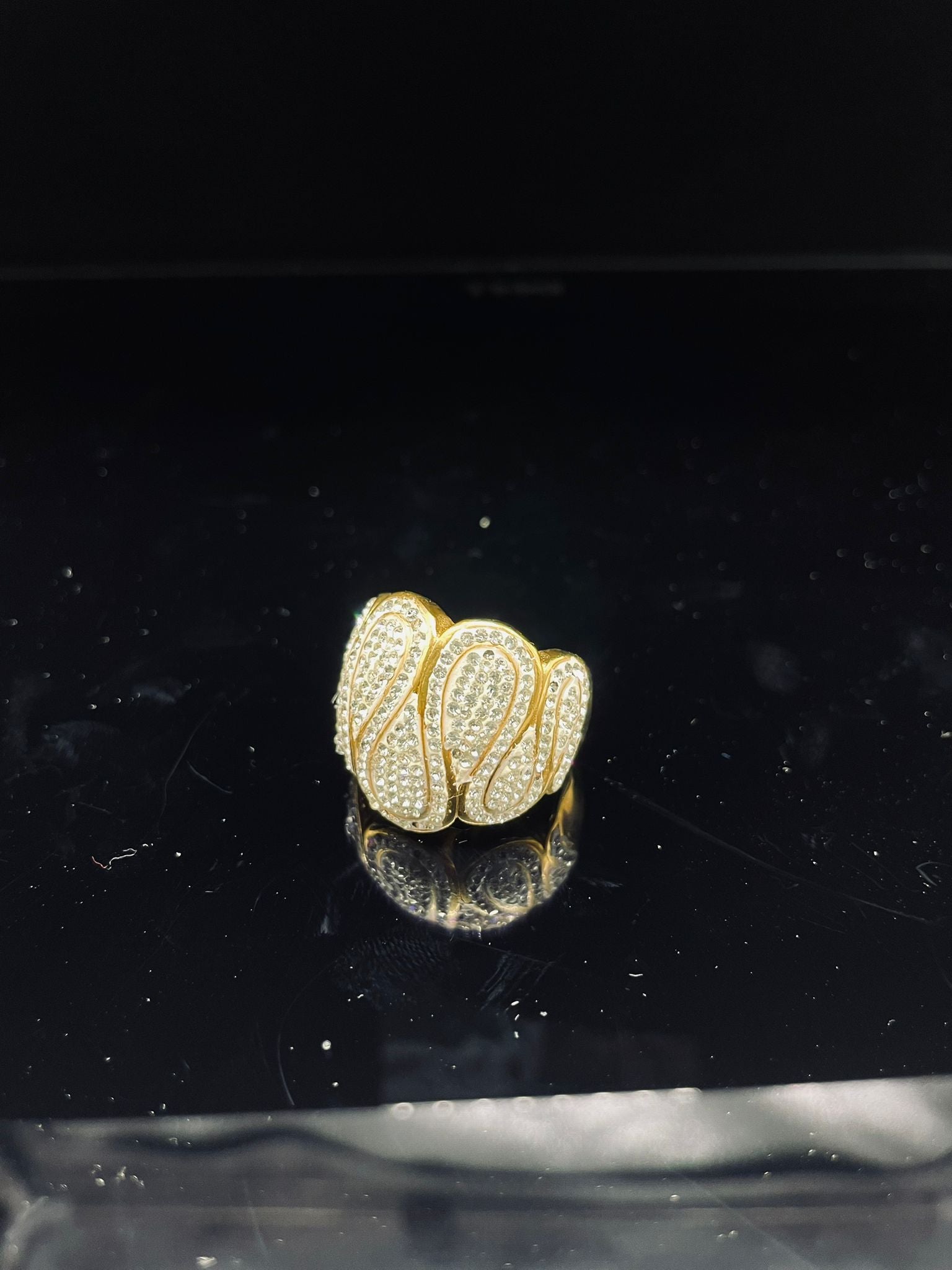 Wavy Ring Gold-Diamond